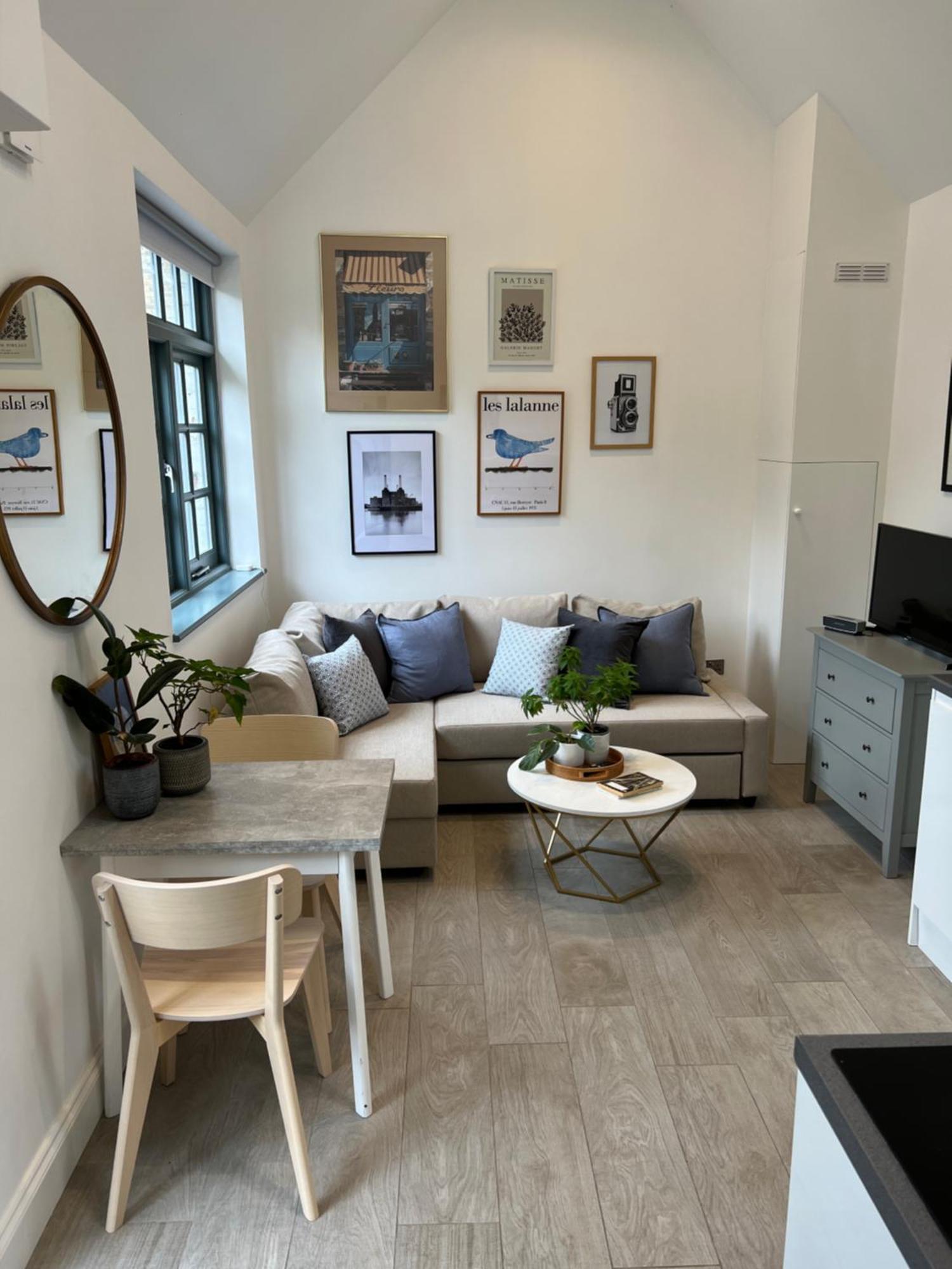 לונדון Forge Cottage - Pretty 1 Bedroom Cottage With Free Off Street Parking מראה חיצוני תמונה